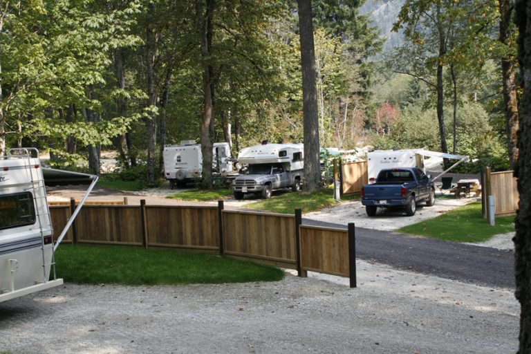 Facilities Emory Bar RV Park and Hope River General Store